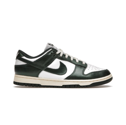 Nike dunk low “Vintage Green” Women’s